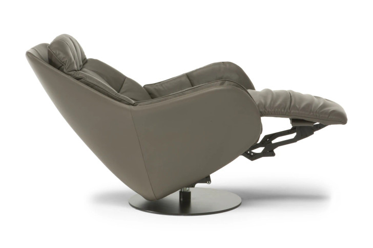 Natuzzi Edition C244 Levante Swivel Armchair with Dual Power Motion